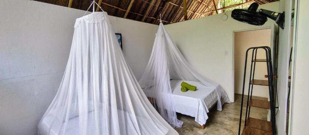 Room with Shared Bathroom 4